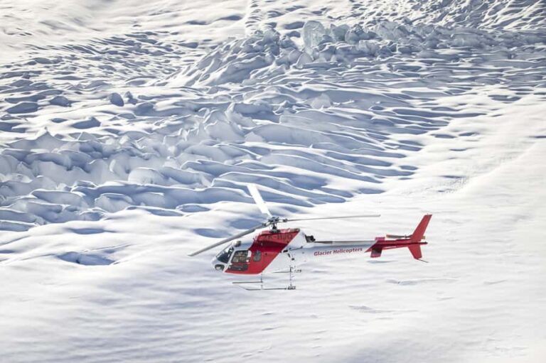 Mount Cook: Tasman Glacier Helicopter Flight - The Experience from the Pilot’s Perspective