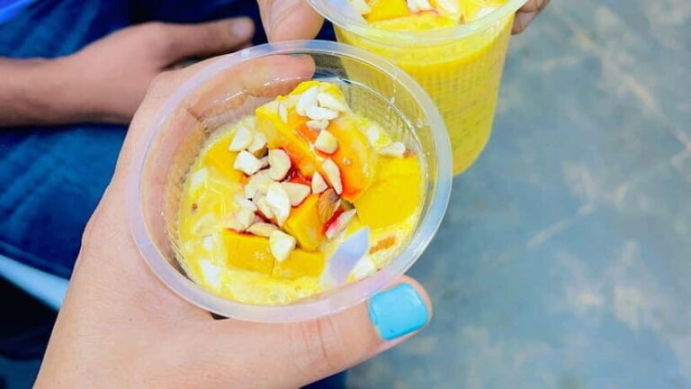 Mumbai Street Food & Beach Tour with 10+ Tastings - Who Is This Tour Best For?