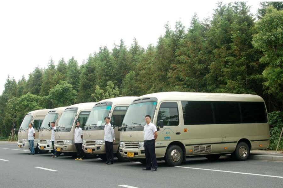 Mutianyu Great Wall Layover Tour From Capital Airport - The Journey to Mutianyu