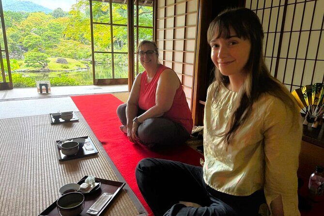 Nara: Yoshikien and Isuien Gardens Tour with Tea Tasting - The Experience of the Tea Tasting
