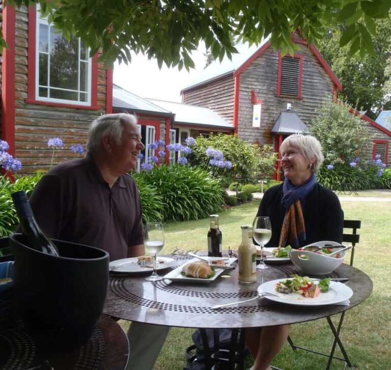 Nelson: Wine and Art Tour with Tastings and Lunch - What Makes This Tour Stand Out