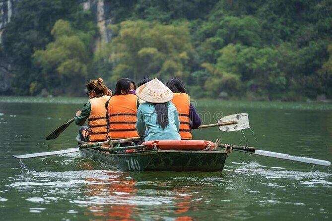 Ninh Binh Full Day Tour From Hanoi to Hoa Lu, Tam Coc, Mua Cave - Who Will Love This Tour?