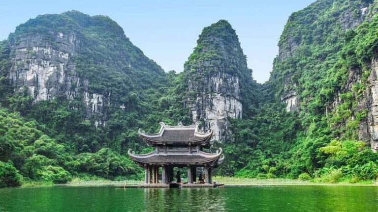 Ninh Binh: Hoa Lu Mua Cave Trang An on Limousine and Cycling - An In-Depth Look at the Hoa Lu - Trang An - Mua Cave Tour