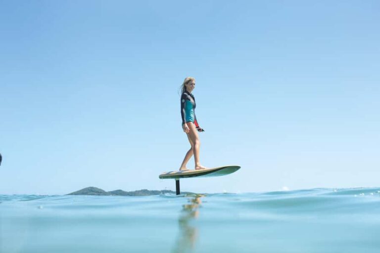 Noosa: eFoil Experience with Instructor and Equipment - What to Expect: A Step-by-Step Breakdown