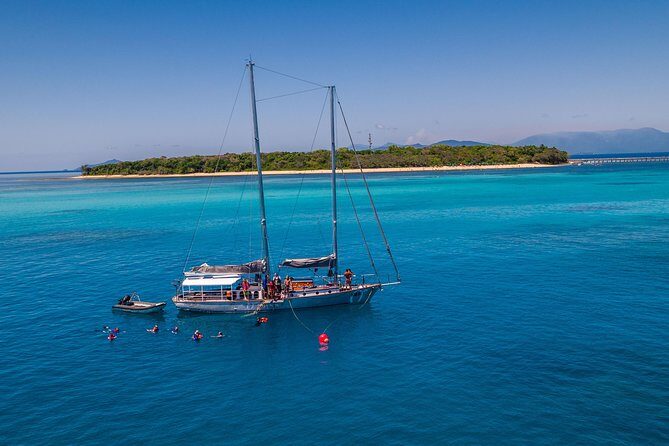 Ocean Free 25 guest Great Barrier Reef & visit Green Island Tour - Detailed Itinerary Breakdown