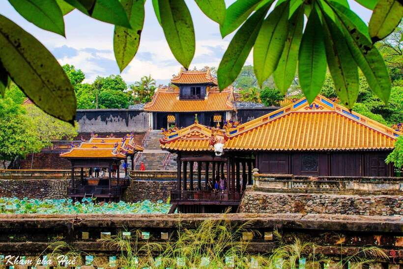 Official Hue: Dragon Boat, Imperial Citadel, & Market tour - Detailed Itinerary Breakdown