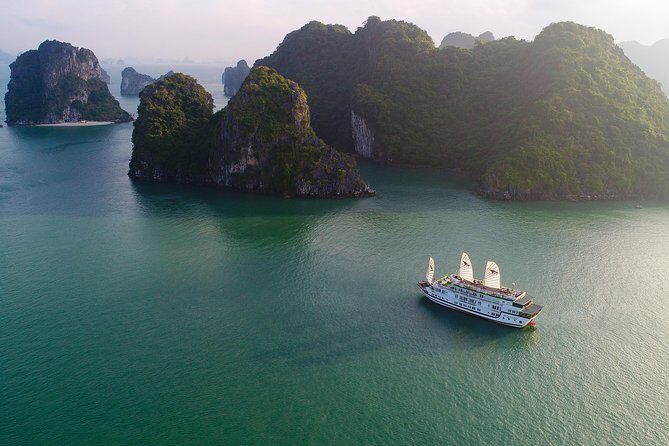 (Official) Signature Halong Cruise - 03 days 02 nights program - Itinerary Breakdown: A Day-by-Day Look