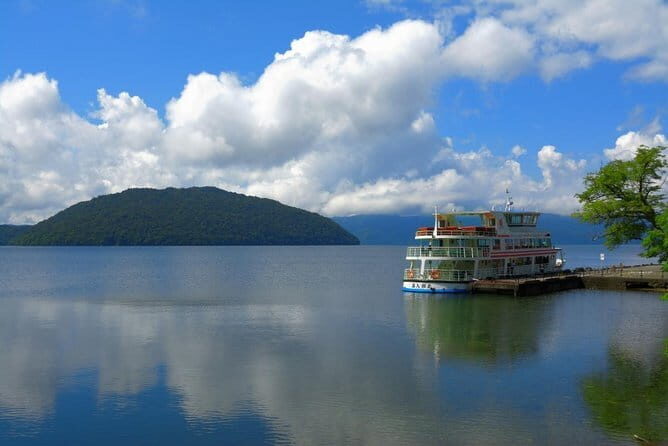Oirase Gorge and Lake Towada Day Hike with Government-Licensed Guide - FAQ
