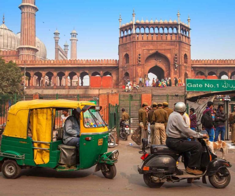 Old Delhi: 3-Hour Guided Chandni Chowk & Tuk Tuk Tour - Visiting Jama Masjid: India’s Largest Mosque