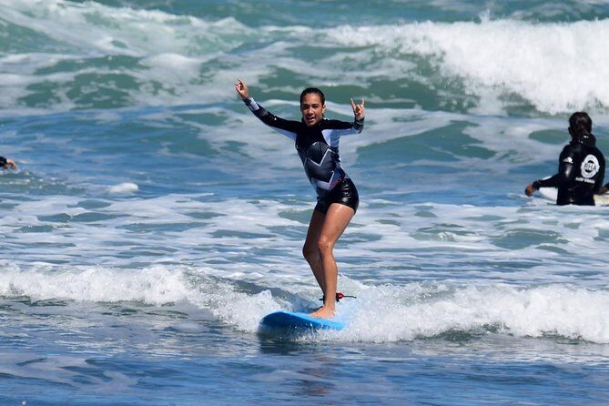 One on One Surf Lesson at Piha Beach, Auckland - An In-Depth Look at the Experience