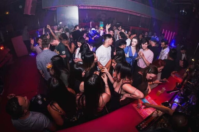 Osaka: Pink Paradise Club with Dance Show and Champagne - What to Expect During Your Night Out