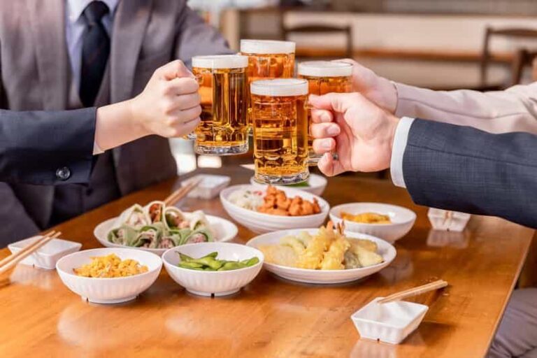 Osaka: Private Tailor-Made Food Tour with a local guide - What to Expect on the Tour