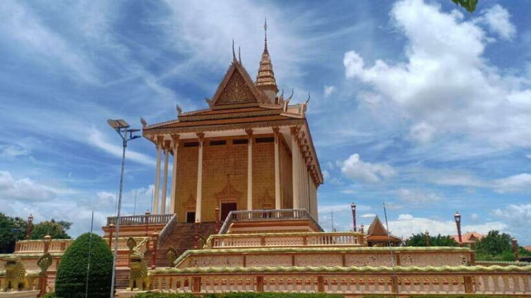 Oudong Mountain - Phnom Penh Former Capital Private Day Tour - In-Depth Review of the Oudong Mountain Private Day Tour