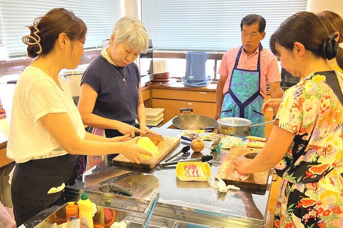 Own Customize Tour Nagasaki Soul food Champon Cooking - Nabekanmuriyama Park: Overlooking Nagasaki’s Harbor