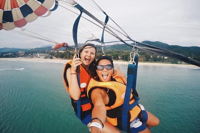 Parasailing in Langkawi - Who Will Love This Tour?