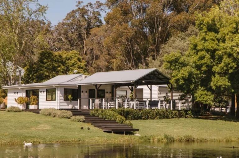 Pemberton: Ampersand Estates Wine Tasting Experience - An In-Depth Look at the Ampersand Estates Wine Tasting Experience