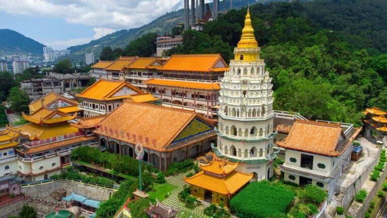 Penang: Private Highlights Tour with Temples, Hill & Gardens - What Travelers Are Saying
