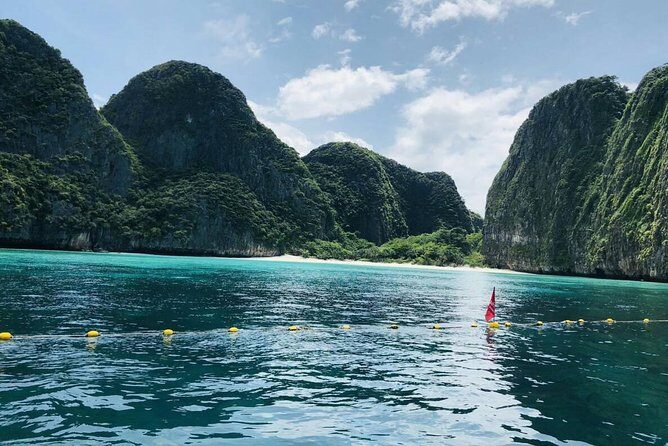 Phi Phi & Bamboo Islands Full-Day Tour by Speedboat From Phuket - The Experience: What You Can Expect