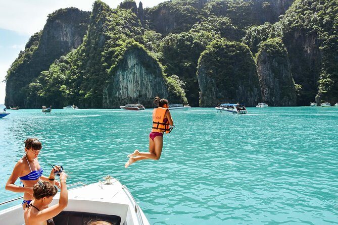 Phi Phi Islands PRIVATE BOAT TOUR (customized) - The Experience: Pros and Cons