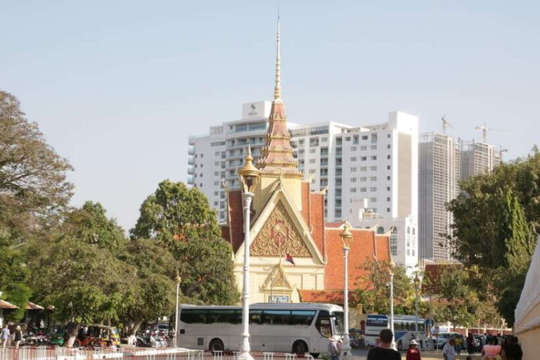 Phnom Penh Tour with English Tuk Tuk Driver - What Makes This Tour Stand Out?