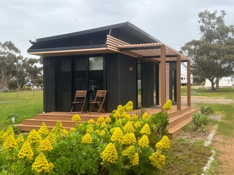 Pink Lake Tiny House Stay - BBQ Dinner & Campfire Experience - What Makes This Experience Stand Out?