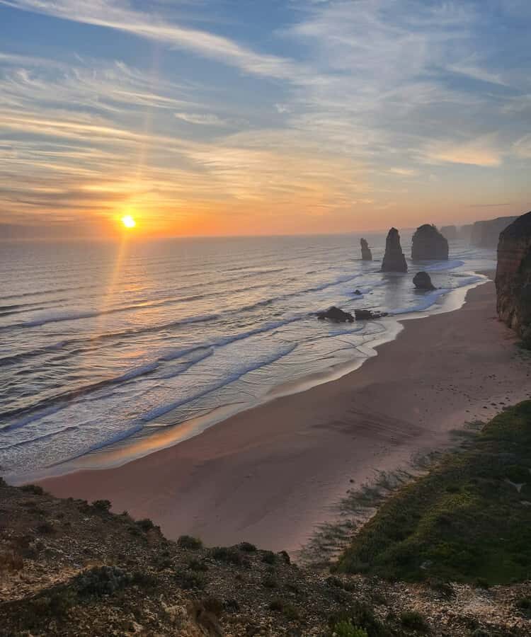 PREMIUM Great Ocean RD Tour REVRS-Dlux MINIBUS-Hotel PickUP - Why This Tour Stands Out
