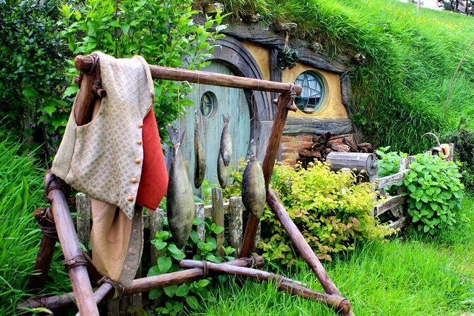 Private 2 Day Tour: Hobbiton, Waitomo, Rotorua Geothermal & Hamilton Gardens - Final Thoughts: Is This Tour Right for You?
