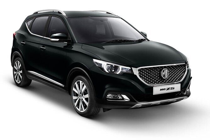 Private Auckland Airport Transfer to, from Auckland Hotels SUV - The Drivers: Knowledgeable and Friendly Guides