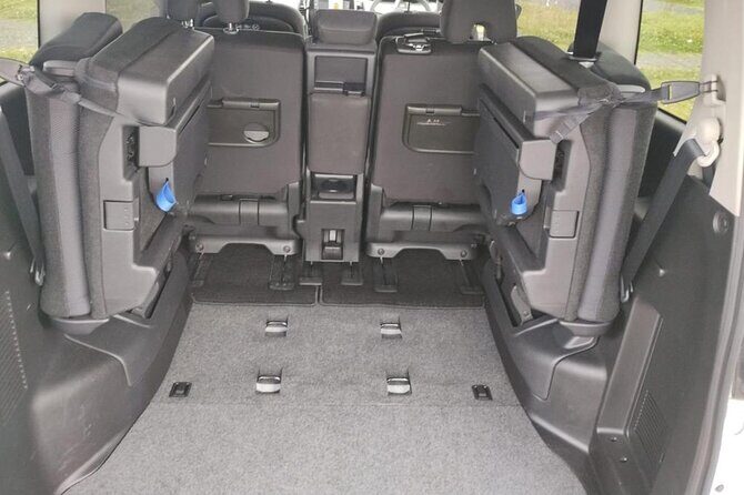 Private Auckland Airport Transfer: to/from City Hotels in Minivan - The Itinerary and Experience