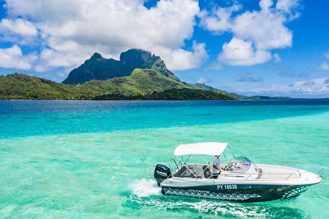 Private Boat Rental on Cap Camarat 25ft - Exploring the Bora Bora Lagoon by Private Boat