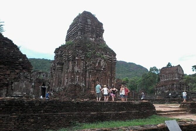 Private Car to MY SON Sanctuary and back from Hoi An/Da Nang - Who Will Benefit Most?