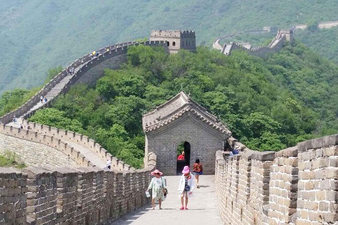 Private Day Tour of Tiananmen Square, Forbidden City, Mutianyu Great Wall - Authenticity, Comfort, and the Guide’s Role