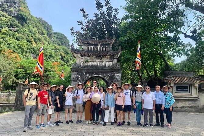Private Guide In and Around Hanoi: Custom Tour: Departure Anytime - An In-Depth Look at the Hanoi Private Tour