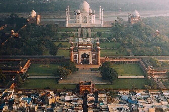 Private Jet from Delhi to Agra & Back - The Luxury Experience - The Value of the Experience