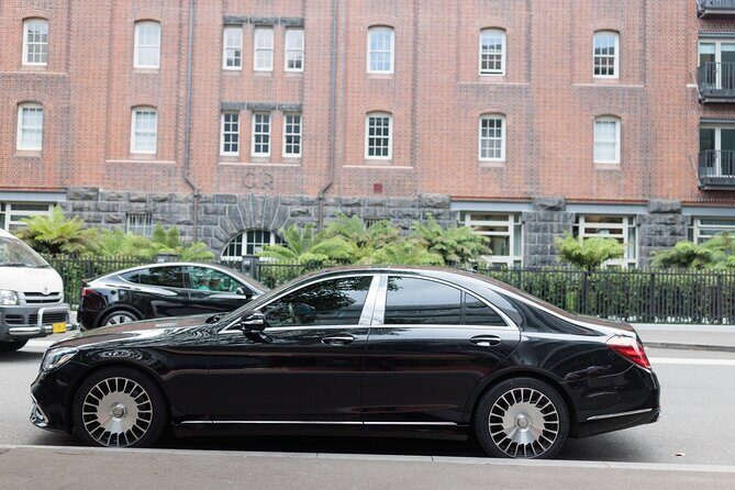 Private Luxury Transfer from Melbourne CBD to Melbourne Airport - Who Would This Service Suit Best?