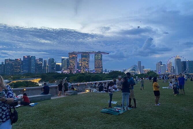 Private Nighttime Sightseeing Tour W/ River Cruise - Included and Not Included