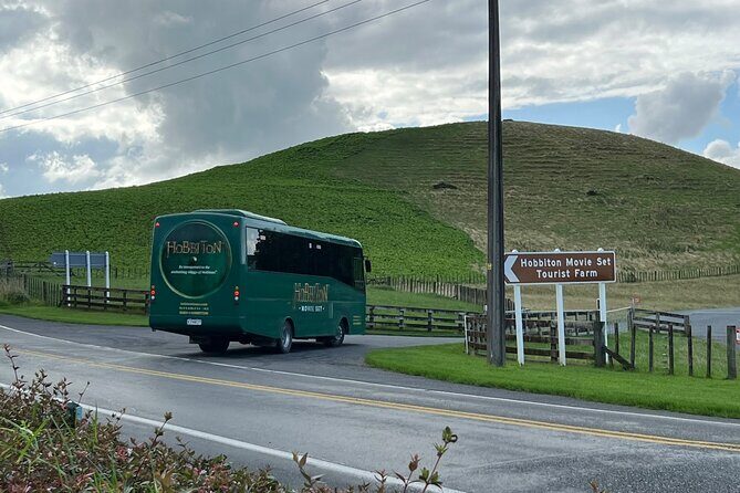 Private Round Trip Transport To Hobbiton From Auckland - Analyzing the Value