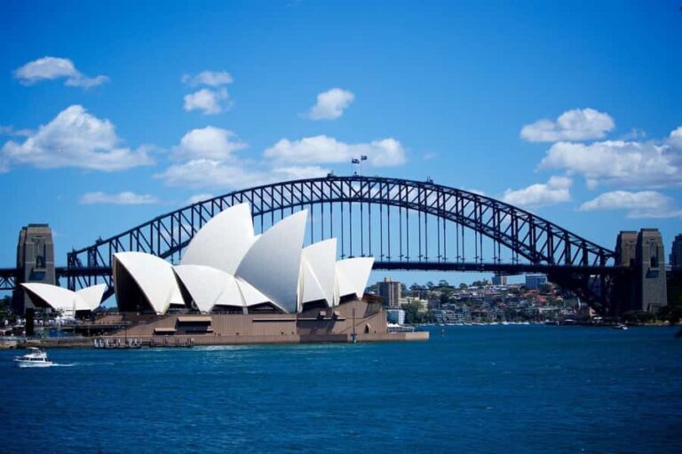 Private Sydney Beaches Escape Tour - Stop at The Rocks & Sydney Harbour