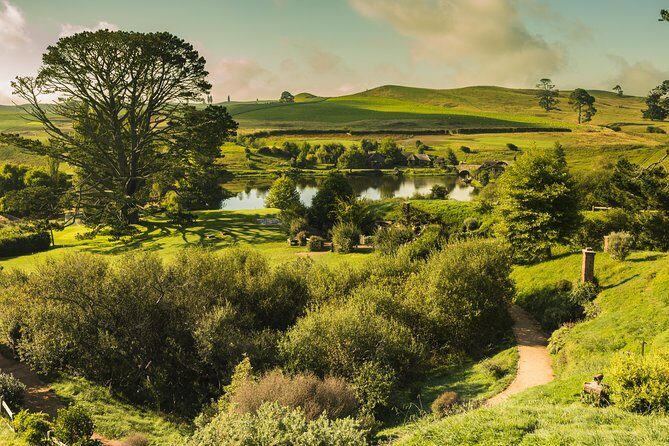 Private The Hobbiton Tour - Auckland Tour House - Key Points