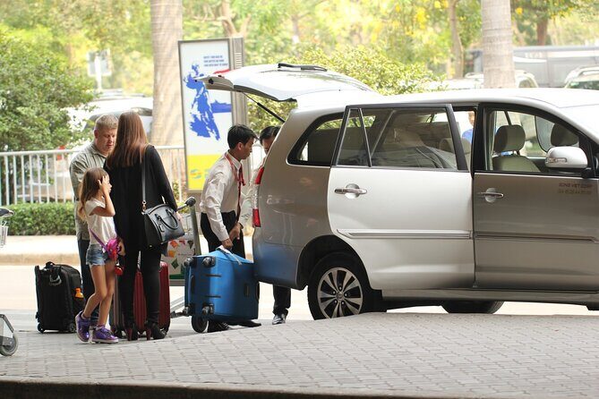 Private Transfer between Hanoi Airport and Hanoi Old Quarter - The Real-World Perspective: Insights from Reviews