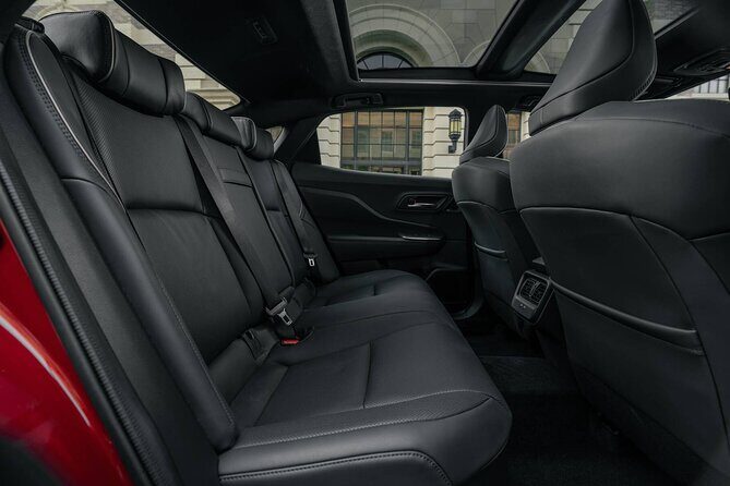 Private Transfer from Haneda Airport HND to Tokyo City by Sedan - The Experience and Its Value