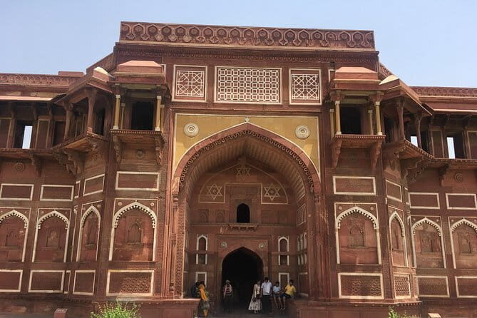 Private Transfer from Jaipur to Delhi Inlcuding Tajmahal Visit - Frequently Asked Questions