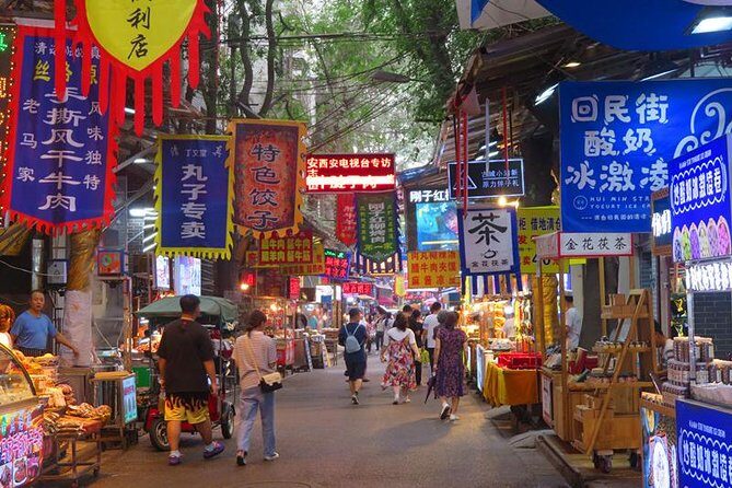 Private Xian Night & Food Tour by Tuk Tuk and Public Transportation - Detailed Tour Breakdown