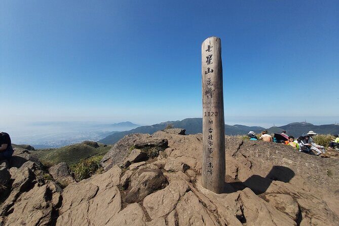 Private Yangmingshan Hiking Day Tour from Taipei - Who Should Consider This Tour?