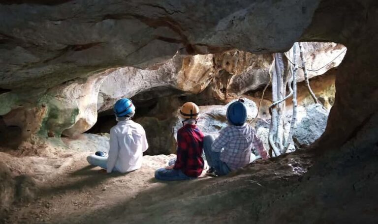 Queensland: 90 Minute Capricorn Caves Explorer Tour - Who Will Love This Tour?