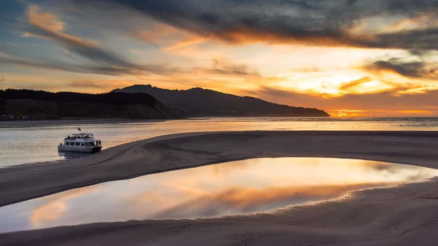 Raglan: Scenic Harbour Sunset Cruise - Discovering Raglan from the Water: What to Expect