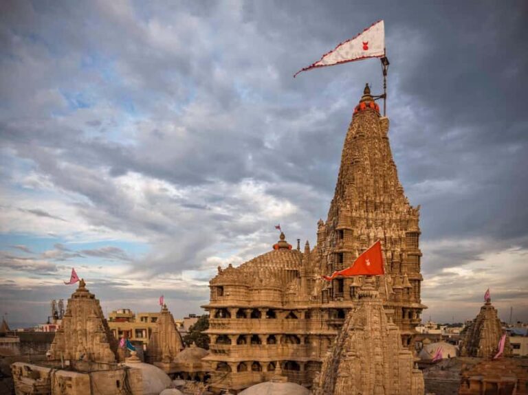 Rajkot: 4-Day Dwarka and Somnath Temple Tour - Exploring the Itinerary in Detail