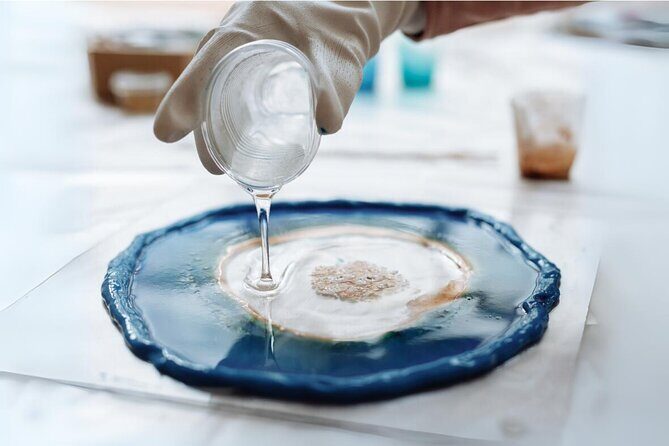 Resin Art Classes Brisbane: Cheeseboards & Coasters - Who Will Love This Workshop?