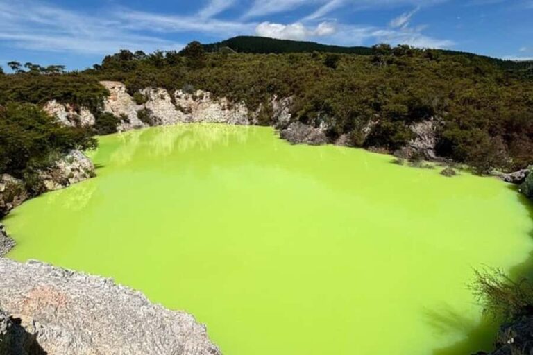 Rotorua & Taupo DayTour Waiotapu & Huka Falls from Auckland - Why This Tour Offers Great Value