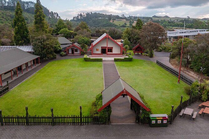 Rotorua: Te R Guided Experience + Haka - Practical Details
